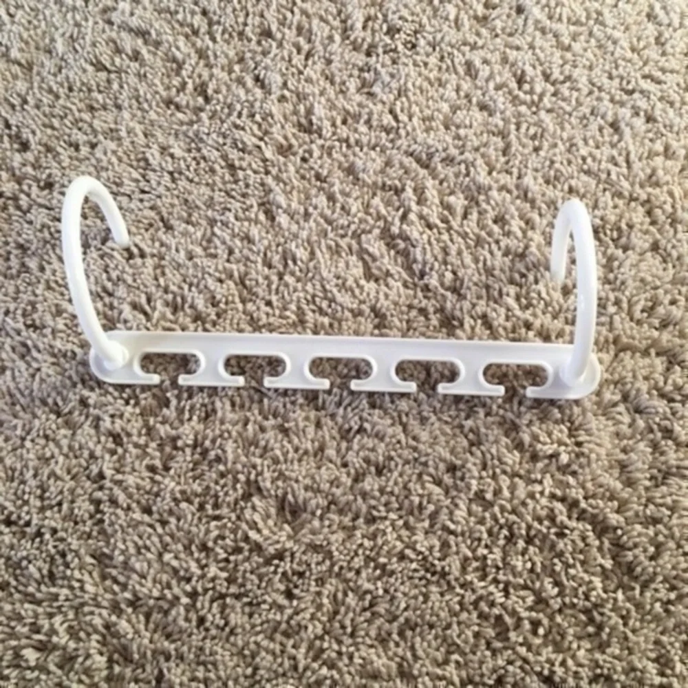 5 Wonder Hangers space saving closet organizer